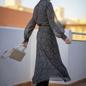 ZARA Elegant Medallion Paisley Patterned Maxi Dress W/ Sheer Sleeves X-small